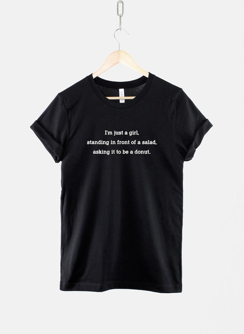 Wo das Essen Shirt: Humorvoller Donut Spruch - Freizeitkleidung, Food Lover Tee, leichte Baumwolle Bild 1