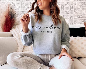 Personalised Bride Sweatshirt, Custom Mrs Crewneck, Bridal Shower Gift, Wedding Gift for Bride