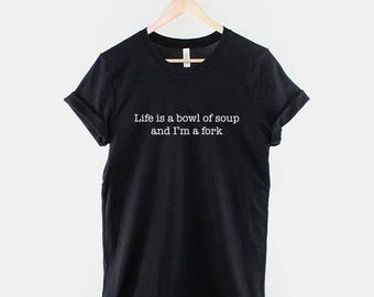 Socially Awkward T-Shirt - Angst Humor Grafik T-Shirt, weiche Baumwolle Unisex Fit