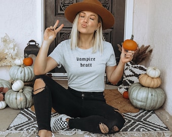Goth Girl T-shirt: Vampyrslogan, mjuk bomull, Halloween-stil