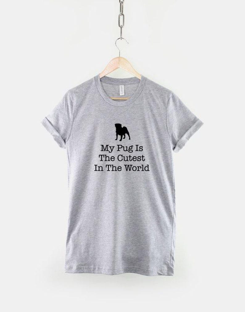 Camiseta de carlino juguetón, camiseta para amantes de los carlinos, camiseta con estampado de carlino adorable, top para amantes de los perros, regalo para amantes de los perros imagen 2