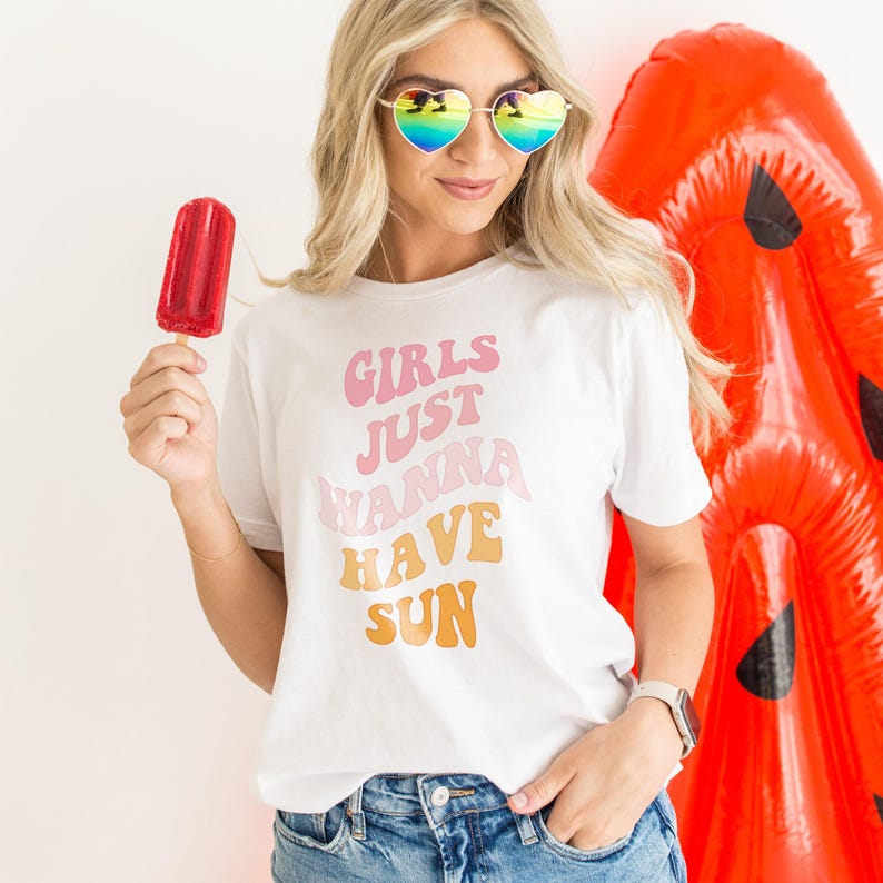 Camiseta retro de verano, camiseta con gráfico de atardecer, camiseta con estética de los 70, top playero vintage imagen 1