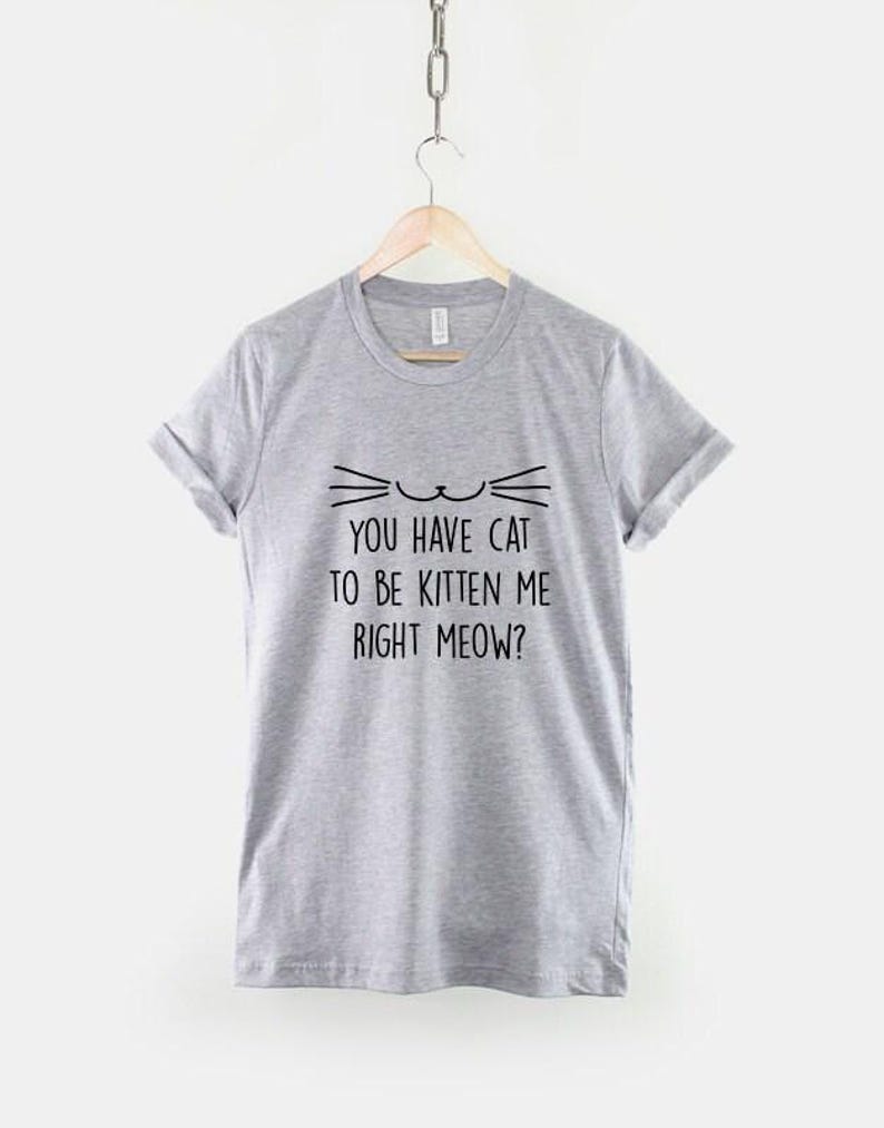 Lustiges Katzen-T-Shirt: Witziges Meow-Zitat, lässiges Katzendesign, Unisex Cozy Wear Bild 2