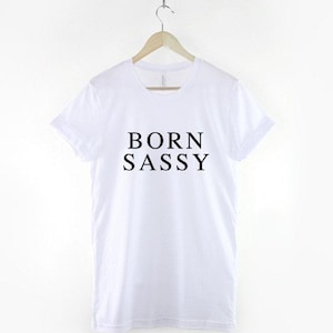 T-shirt met slogan voor meisjes: Born Sassy Diva-statement, zacht ringgesponnen katoenen T-shirt afbeelding 2