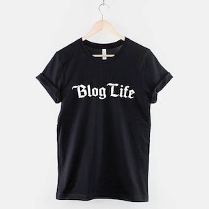 Blogger Cotton Shirt: Chic Casual Fit - Soft Textile Print, Fashion Blogger Style, Everyday Wear