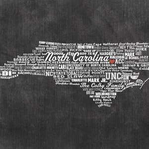 NORTH CAROLINA State gepersonaliseerde krijtbord WordArt voeg uw woonplaats en familienamen afdrukbare digitale kunstwerk UNC Ft. Bragg huwelijkscadeau toe