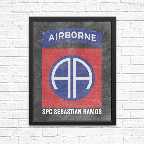 82nd Luftlandeeinheit Insignia Chalkboard Artwork - Personalisiert mit dem Namen und Rang deines Soldaten! Armee Geschenke Armee Mama Armee Frau Soldaten Geschenk