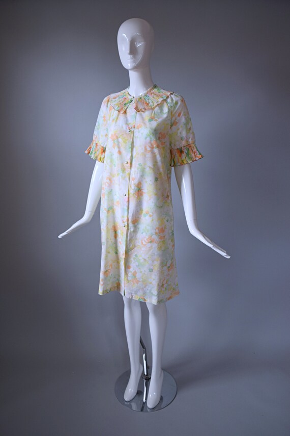 Vintage 1960s Leisure Life Floral Print Snap Down… - image 3