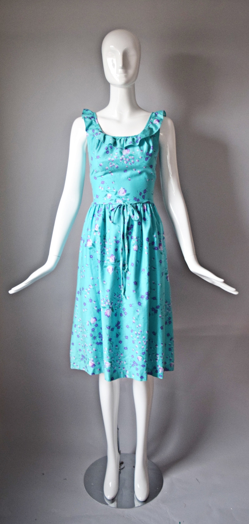 vtg 70s Malia aqua blue pink floral print cotton sundress dress size 14 dress garden party ruffle trim petites summer 1970s bow waist