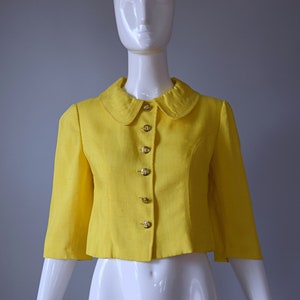 Vintage 1960s T. Jones Lemon Yellow 3/4 Length Sleeve Cropped Blazer Jacket with Gold and Yellow Enamel Painted Buttons image 4