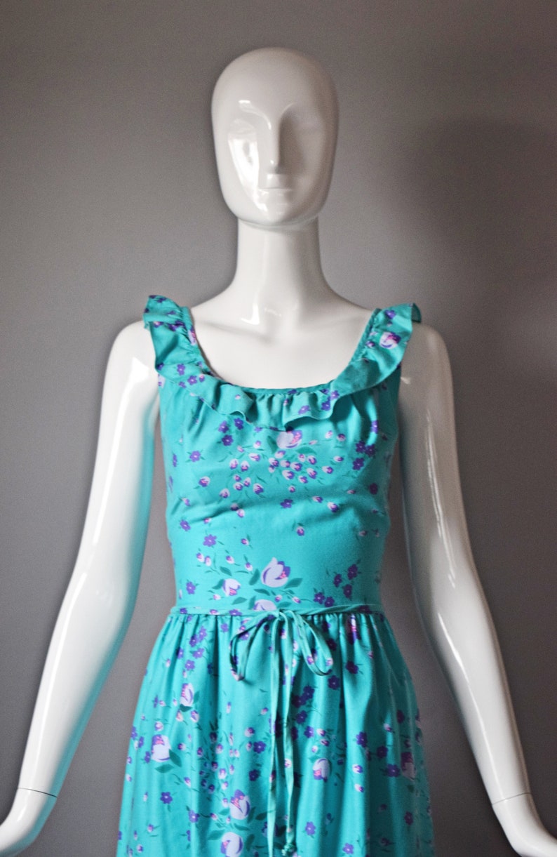 vtg 70s Malia aqua blue pink floral print cotton sundress dress size 14 dress garden party ruffle trim petites summer 1970s bow waist