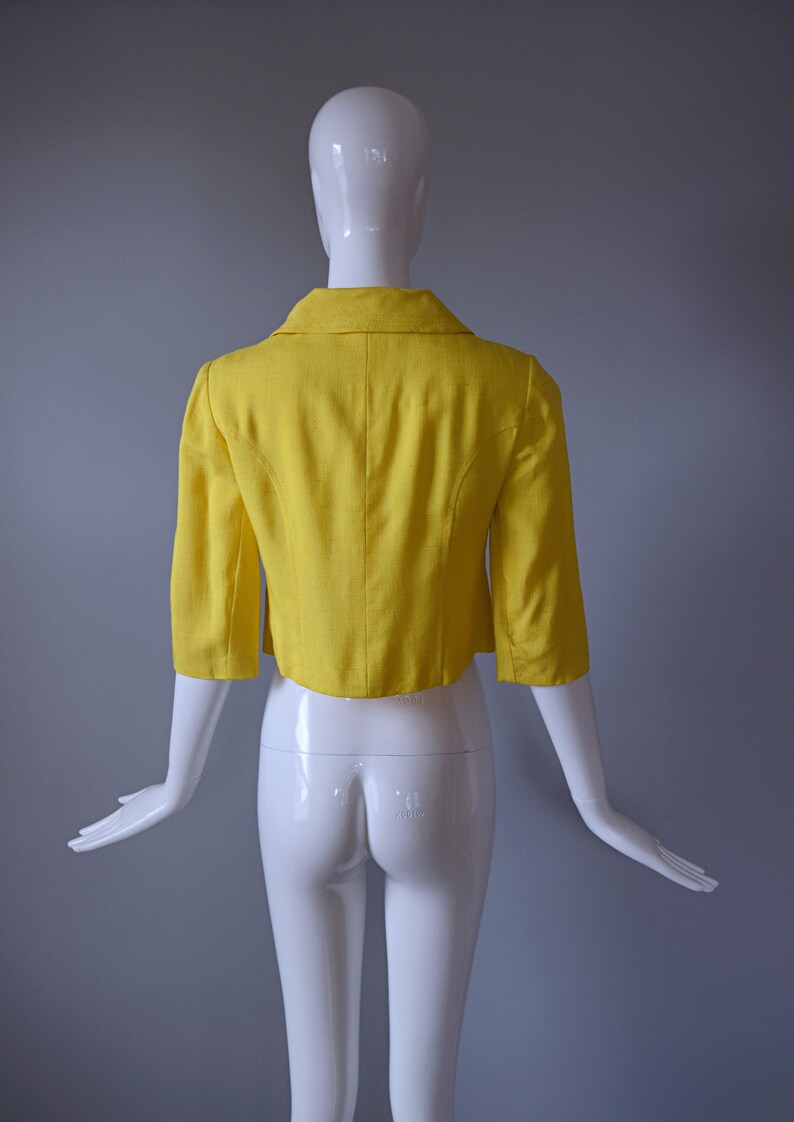 Vintage 1960s T. Jones Lemon Yellow 3/4 Length Sleeve Cropped Blazer Jacket with Gold and Yellow Enamel Painted Buttons image 6