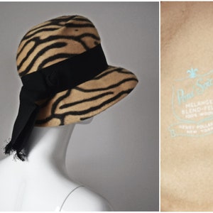 vtg 60s RARE Pore Soir Henry Pollak New York tiger stripe wool felted hat w/ ribbon detail vintage pinup 1960s image 1