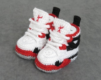 Chaussons bébé au crochet, chaussons bébé au crochet, chaussons bébé faits main, vêtements bébé au crochet, chaussons bébé, baby shower, chaussons bébé tricotés