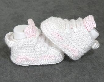 Crochet baby shoes, baby socks, crochet baby booties , crochet booties, baby shoes, newborn shoes , baby boy shoes