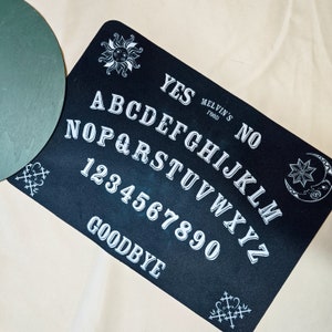 Personalised Ouija Board Pet Mat – Custom Pet Feeding Mat with Pet's Name – Spooky Halloween Pet Bowl Mat