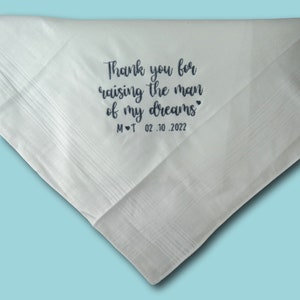 Mutter des Bräutigams Hanky | Mann der Träume aufziehen | Gesticktes Taschentuch Hochzeit Geschenk für Eltern Hochzeit Gastgeschenk Hochzeit Gastgeschenk Hochzeit Gastgeschenk