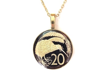 キウイコインペンダント：ハンドカットニュージーランド20セント、14K