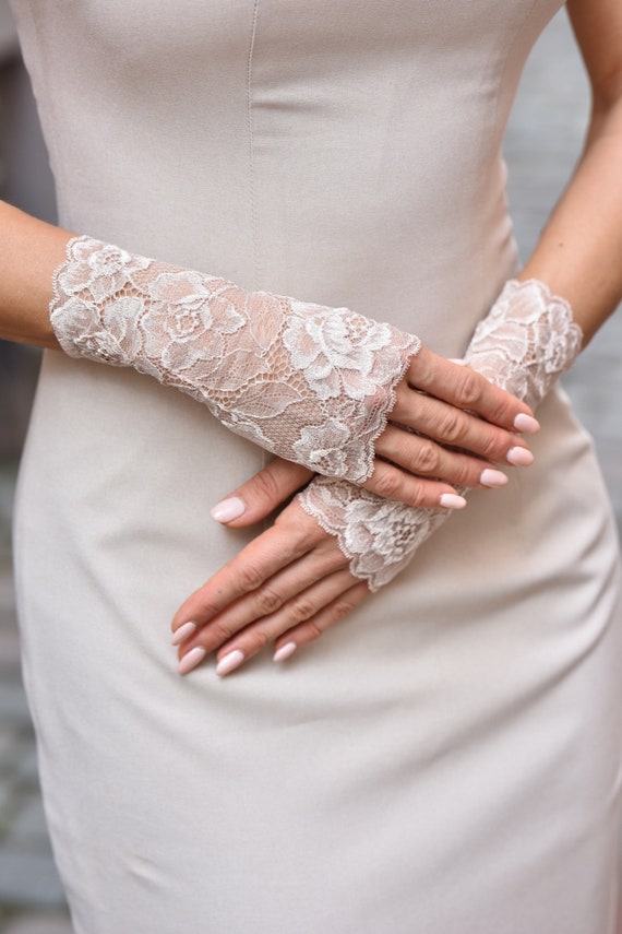 Flesh colored cheap fingerless gloves