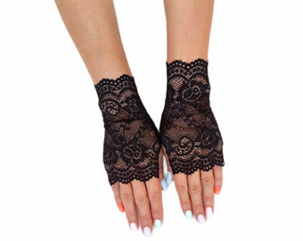 Halloween Black Lace short mittens, Fingerless Gloves, Goth steampunk style, length 5.9'' ( 15cm ), texting gloves, wrist warmer