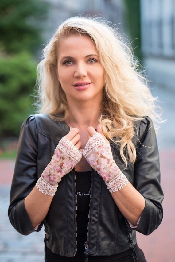 Sommer Handschuhe, Spitzen Armstulpen, elegante und romantische Frau  Handschuh - Etsy.de