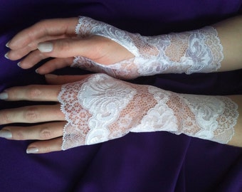 Wedding gloves, white fingerless gloves, bridal mittens, soft elegant elastic lace