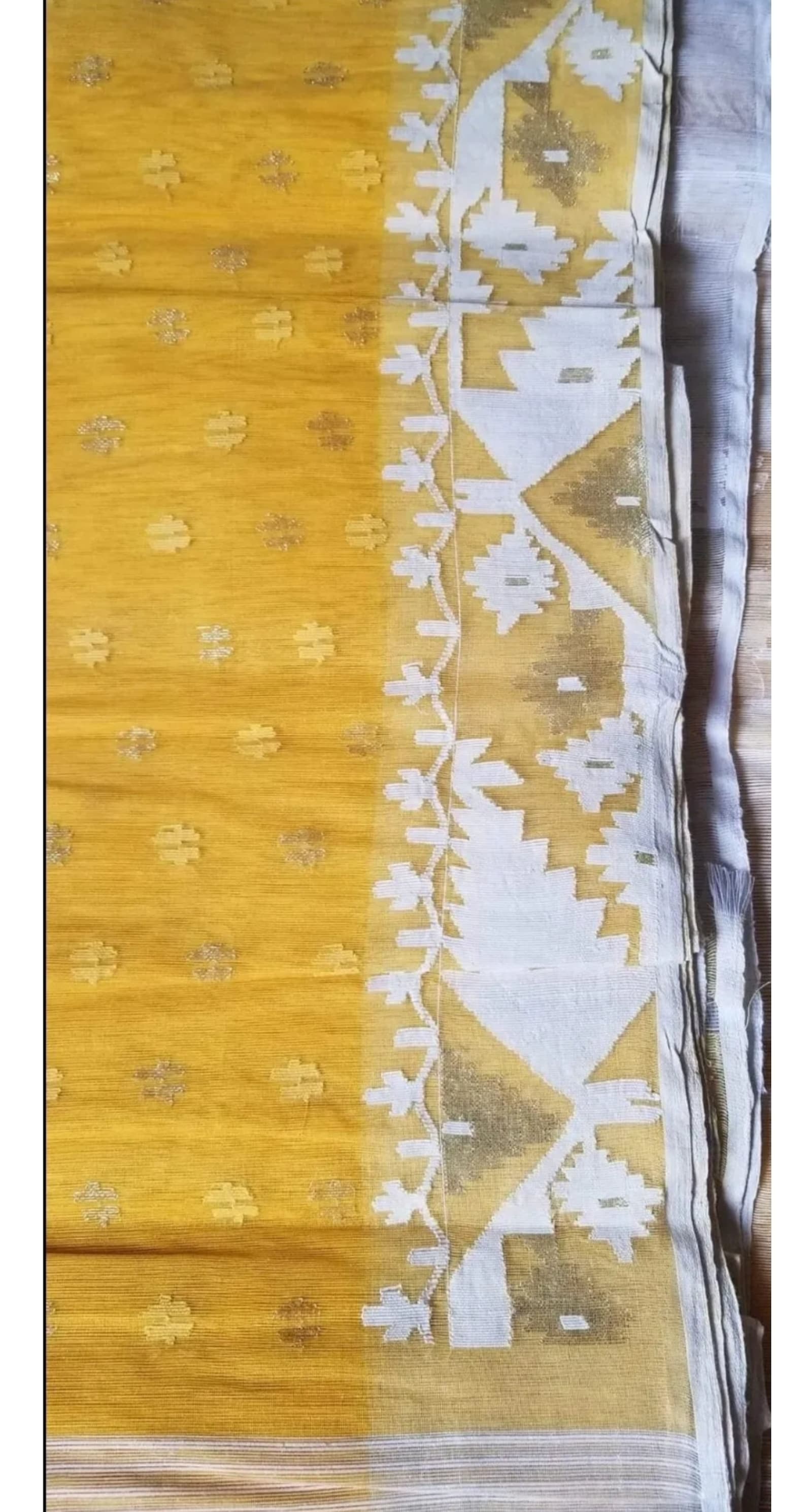 Traditional Handloom Dhakai Jamdani Saree - Etsy UK