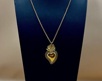 Gold Sacred Heart Necklace | Sacre Coure | Gold Heart Pendant Necklace