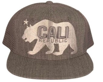 Cali Republic Bear Trucker Snapback, Mesh Back Snapback Cap, California Bear, Adjustable Snapback, Embroidered Hat, Flat Bill Snapback