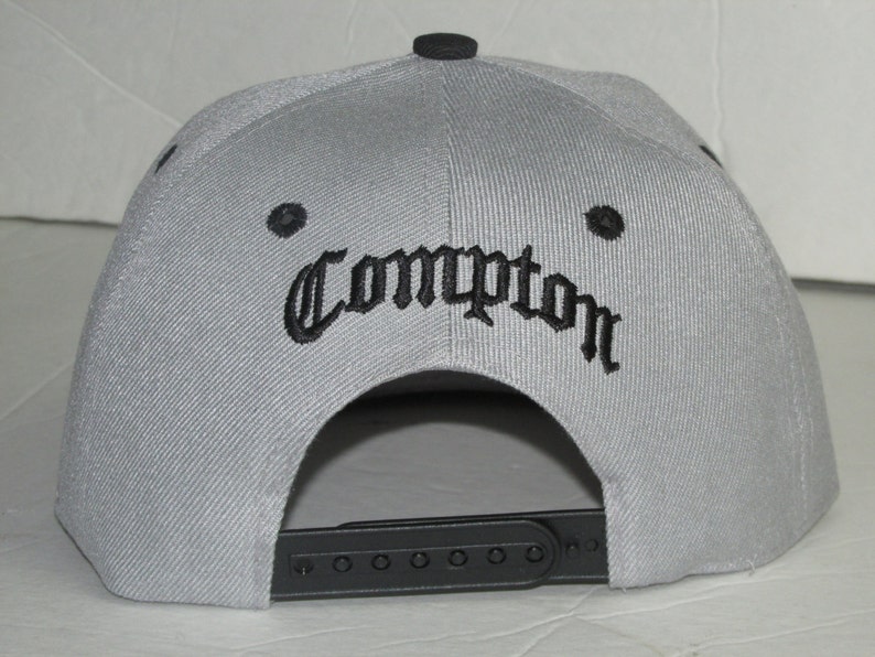 New Compton 3 D embroidered gray/black flat bill snap-back image 2