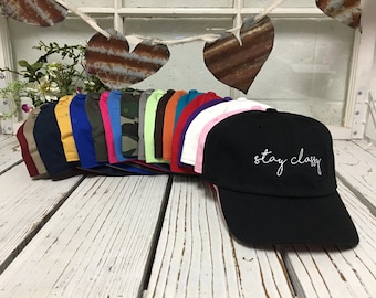 STAY CLASSY | Laufende Hut | Sonnenhut | Strand Hut | Tumblr Hüte | Gestickt | Baseball-Cap | Snapchat | Gebogene Bill | Mehrere Farben