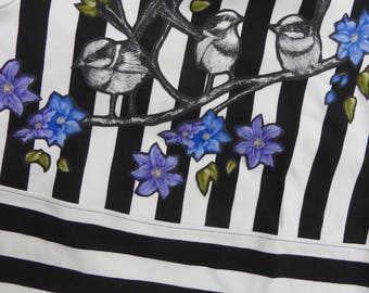 Tee shirt tunic sailor two-tone, black and white, chickadees and Clematis.