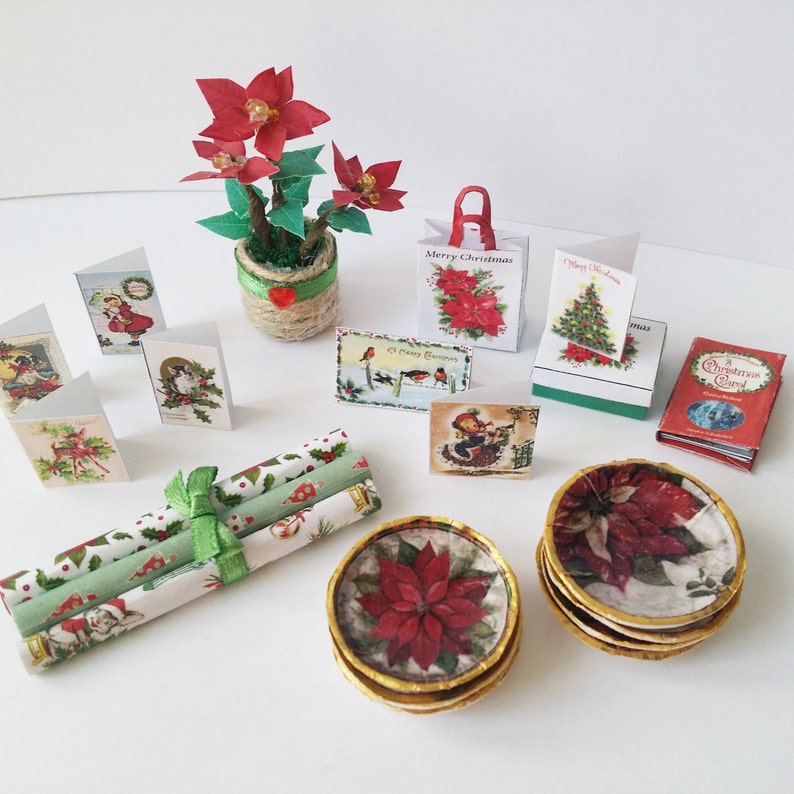 Printable Christmas Template - Plates, Book, Greeting Cards, Poinsettia, Bag, Box, Wrapping paper for dollhouse miniatures 