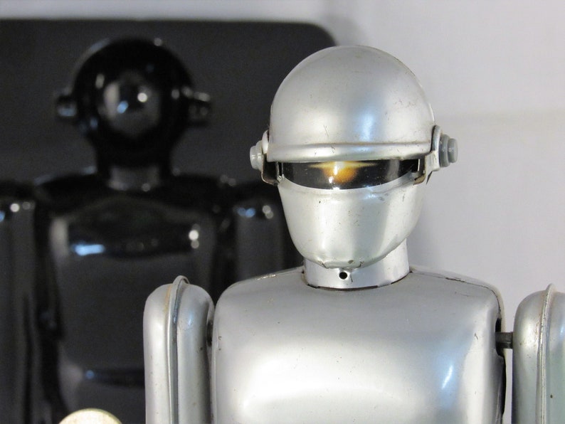 Retro Gort Wind Up Tin Robot Toy The Day The Earth Stood Still Iconic Classic Science Fiction Movie Character With Original Box Packaging