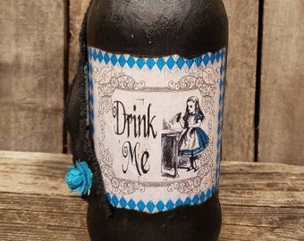 Alice in Wonderland 'Drink Me' Bottle: Vintage Inspired Home Decor