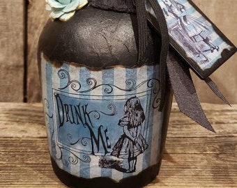 Alice in Wonderland 'Drink Me' Bottle: Vintage Inspired Home Decor