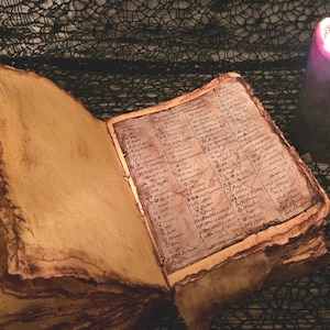 Handmade Witches&#39; Journal: Leather Grimoire, Book of Shadows, Spell Book