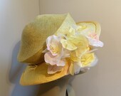Woman's Parasisal Straw Travel Hat/Collapsible Yellow