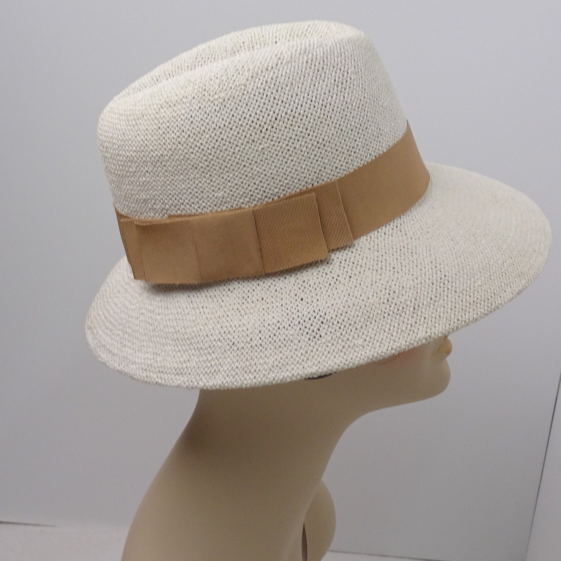 women's small size sun hats