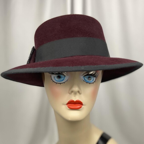 Handmade Boater Style Velour Felt Hat, Plum With Black, Fall  display picture 1