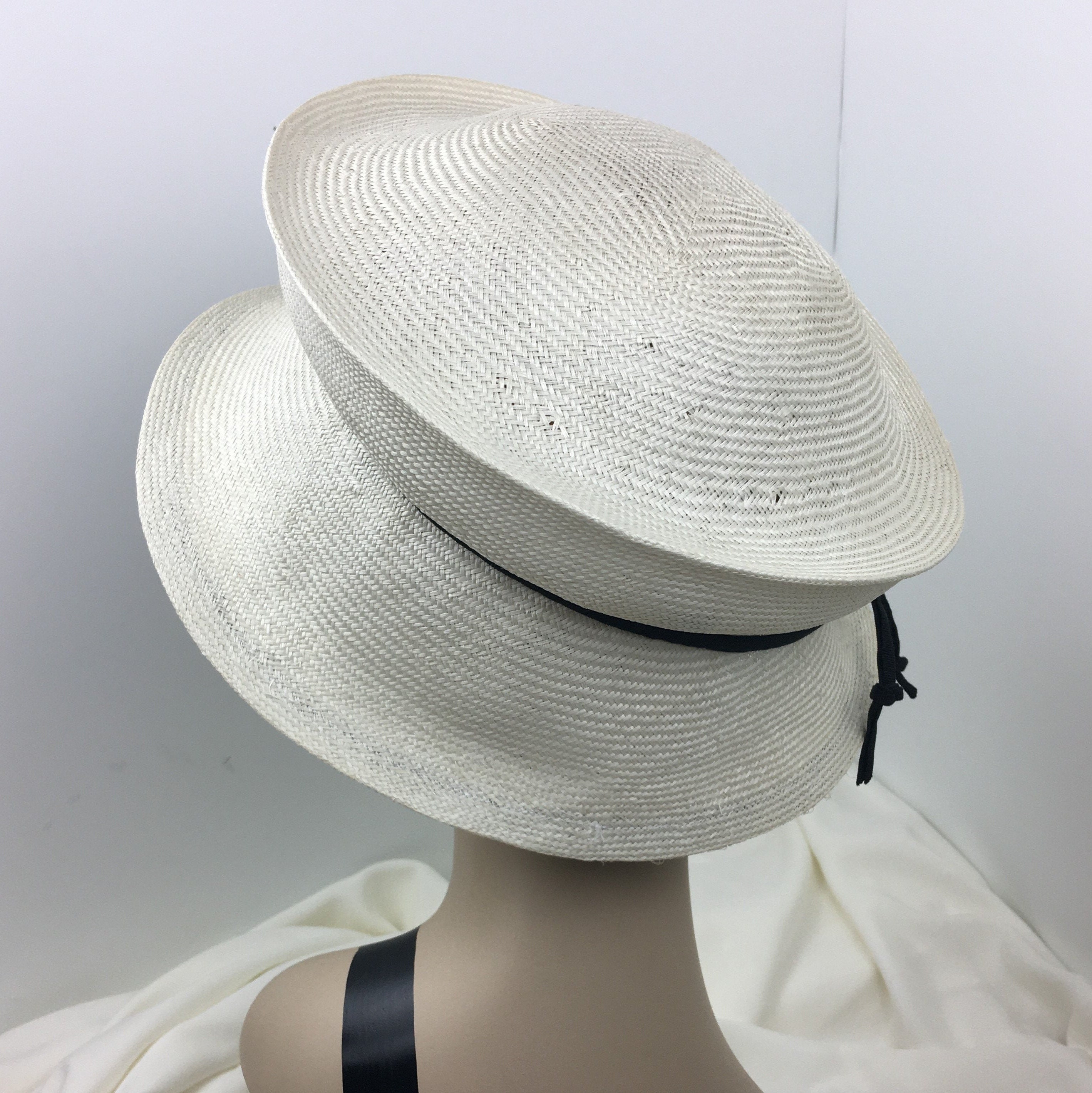 Parasisal Straw Travel Hat Creamy White Black Trim Woman Folds Flat One