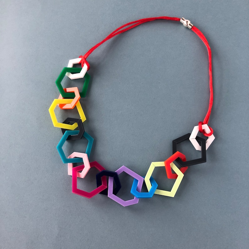 Multi-colour modern geometric acrylic chain necklace. image 8
