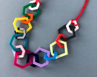 Multi-colour modern geometric acrylic chain necklace.