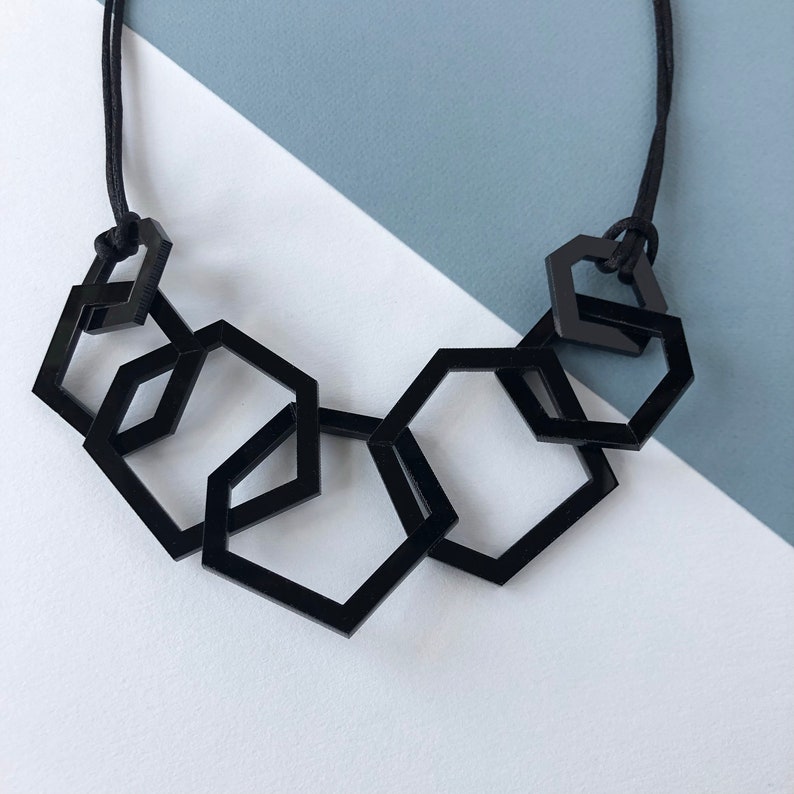 Black acrylic modern geometric stylish necklace. image 6