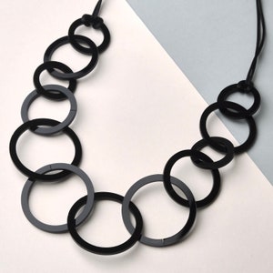 Black chunky circle link modern statement necklace.