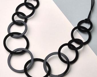 Black chunky circle link modern statement necklace.