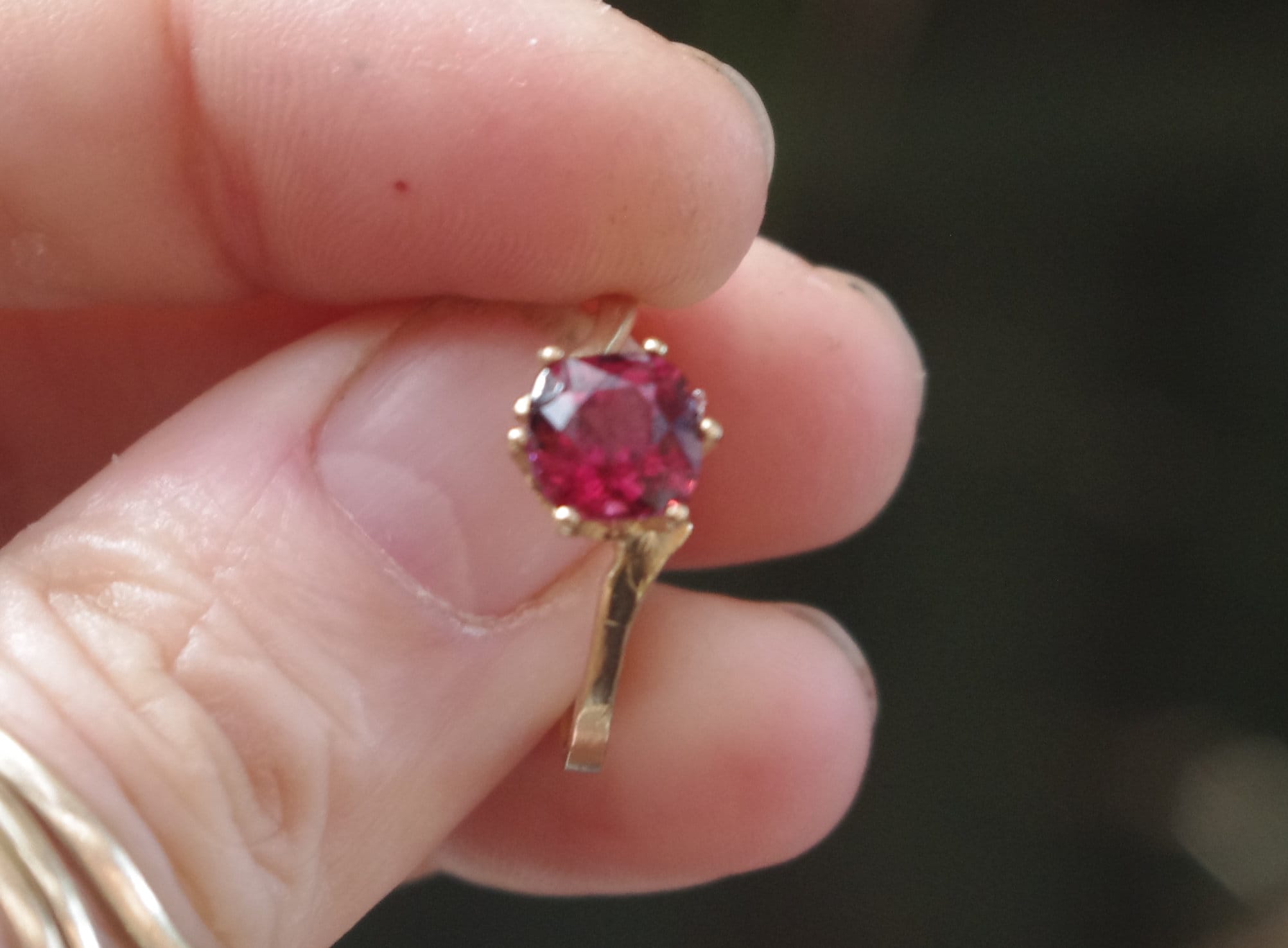 Dark pink stone rings best sale