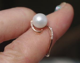 Natural White Freshwater Pearl and diamonds in Solid 10ct Rose Gold Ring