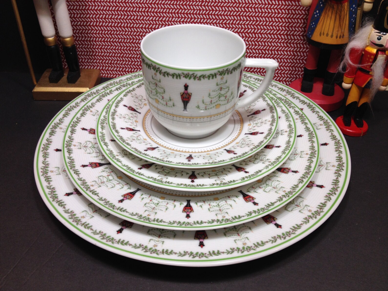 Vintage nutcracker china/Bernardaud/ Grenadiers pattern Happy Etsy