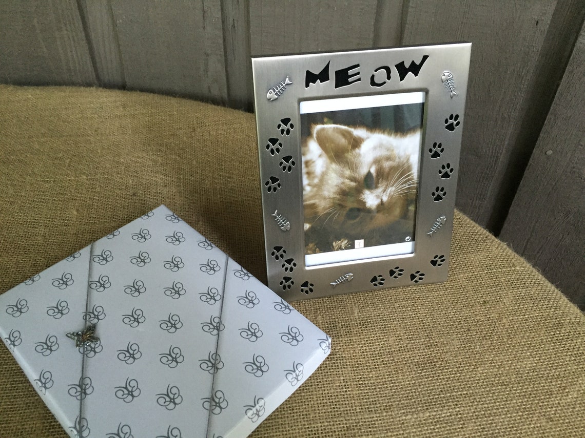 Vintage Cat frame/ frame for cat pictures/ cat picture frames/ Etsy